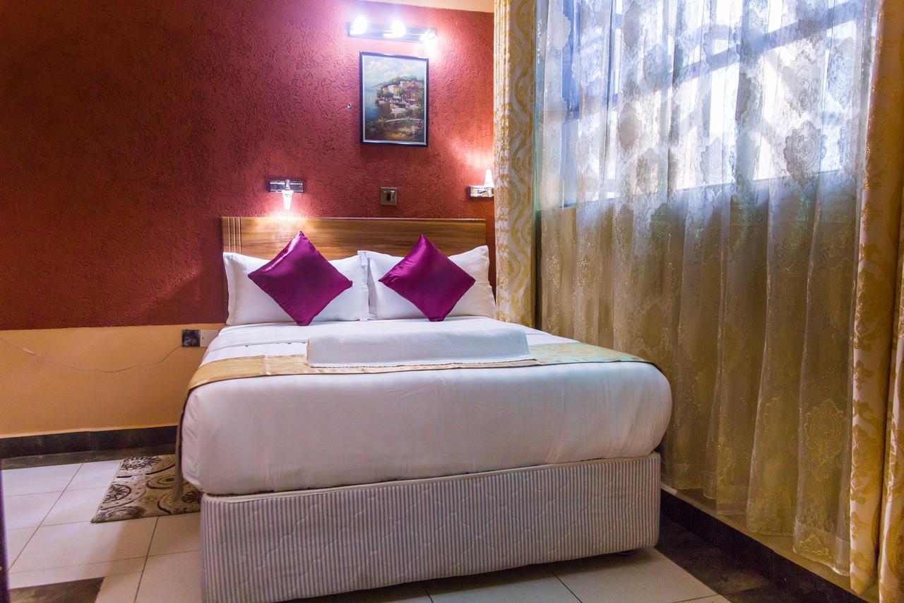 Enkare Hotel Nairobi Esterno foto